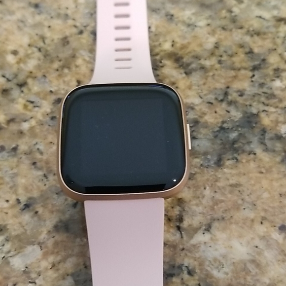 SOLD!! Like New Fitbit Versa 2 Smartwatch - SZ S/L - Picture 7 of 10